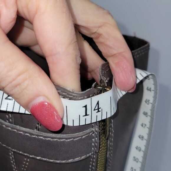 Enzo Angiolini Easayin Tall Riding Boots Dark Taupe Gray W/Buckle Detail Size 6M - Picture 15 of 16